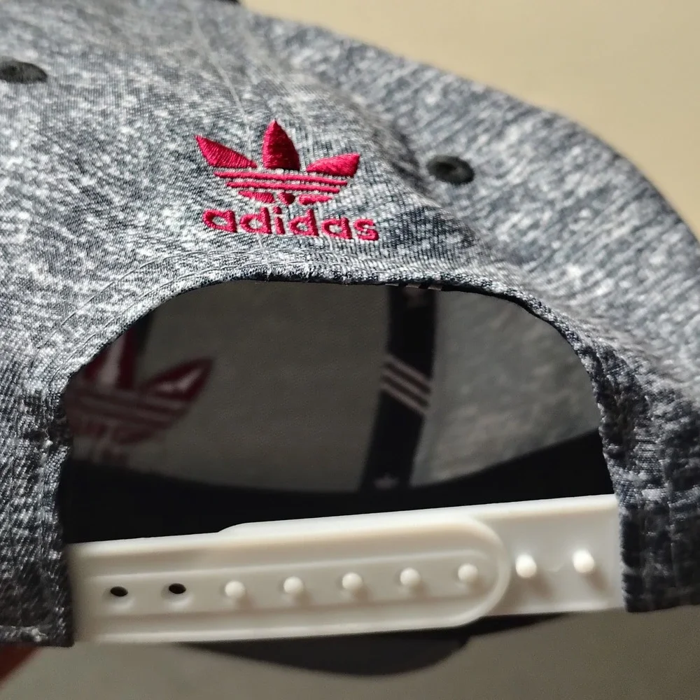 Adidas Hat Cap Snapback Grey Heather Trefoil Spellout Logo Flat Brim Adjustable